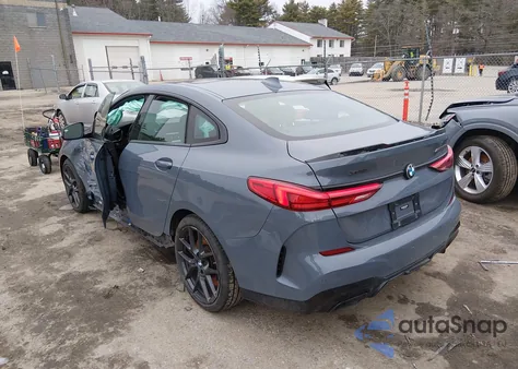 2021 BMW M235I Gran Coupe xDrive z USA, uszkodzony, nr VIN WBA13AL07M7G55945